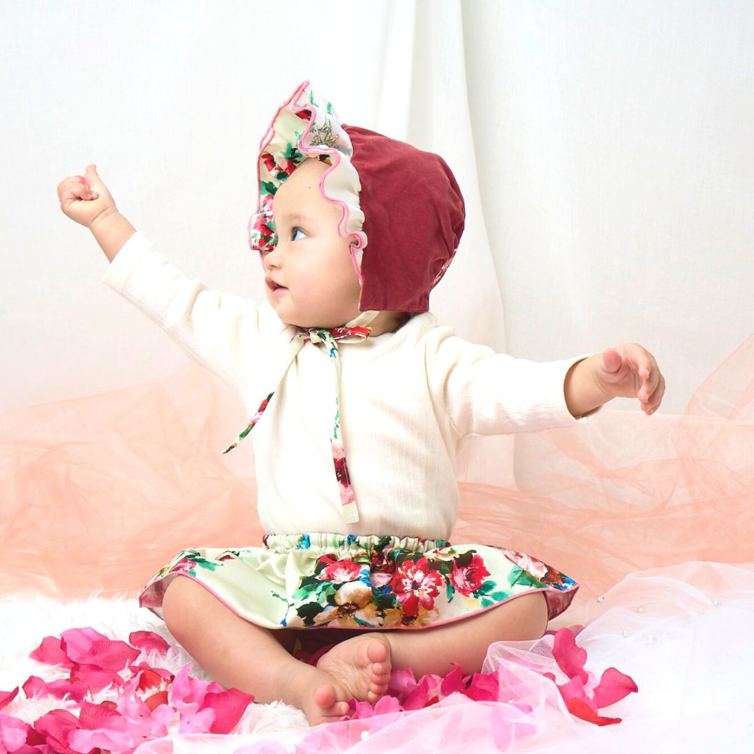 BABY ボンネット　ピンク 女の子ママが一度は必ず着せたいデザインのボンネットセット】ブルマ＋
