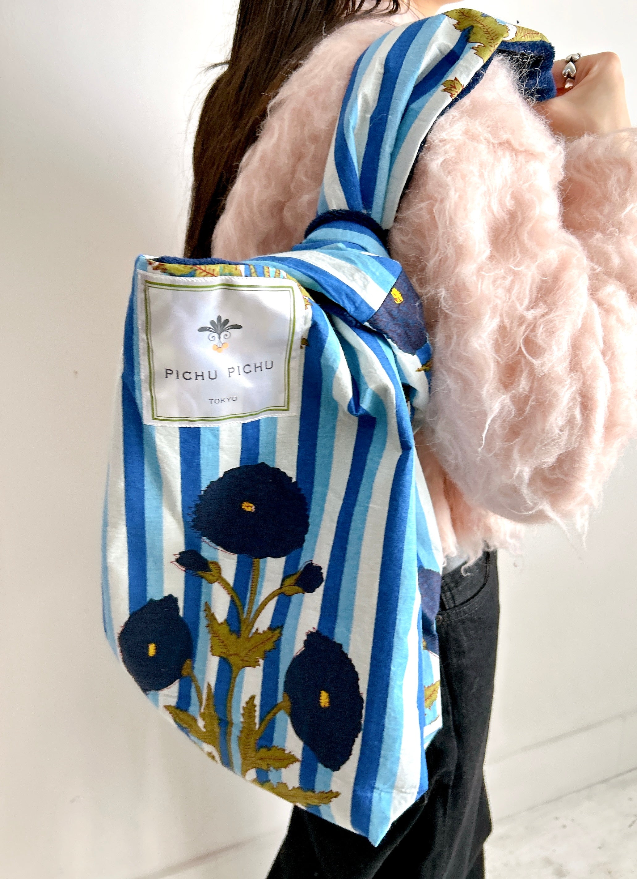 リバーシブルフェイクファー 2WAY ワンハンドルバッグ - PICHU PICHU TOKYO