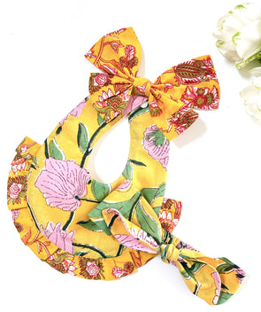 Baby cheerful bib with headband yellow