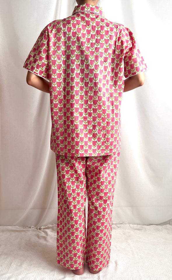 大人パジャマ（ヘッドバンド付き）Cheerful Pajamas WOMEN （ピンクチューリップ）
